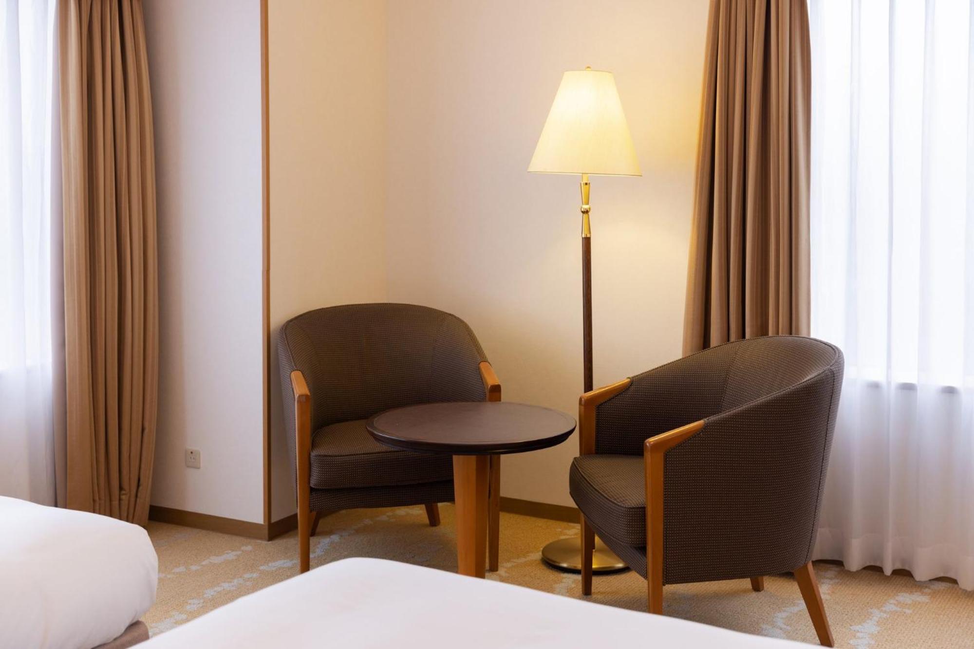 Hotel Ana Crowne Plaza Toyama By Ihg Exterior foto